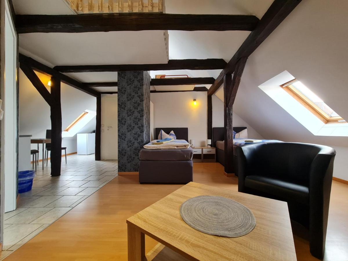 Pension Zum Holzwurm Wittenberge Esterno foto