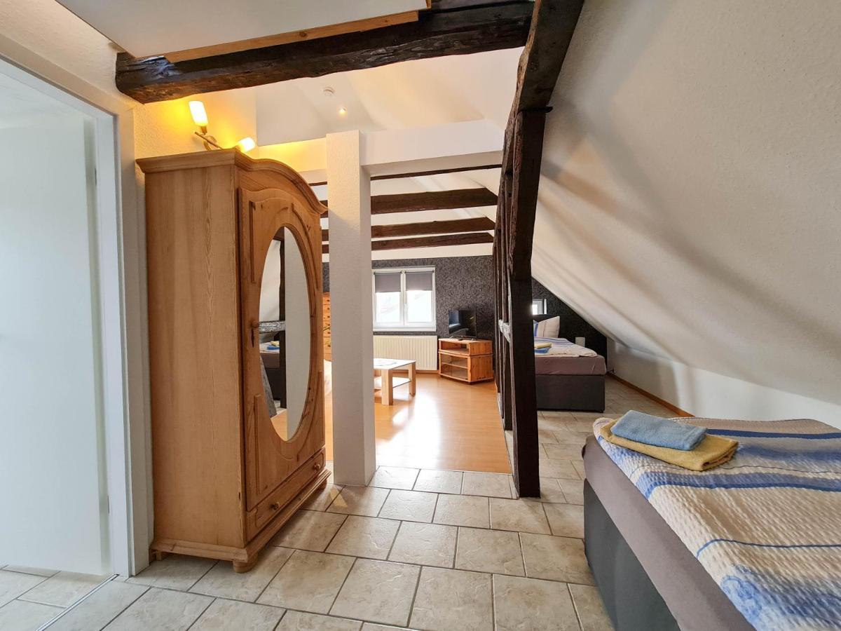 Pension Zum Holzwurm Wittenberge Esterno foto